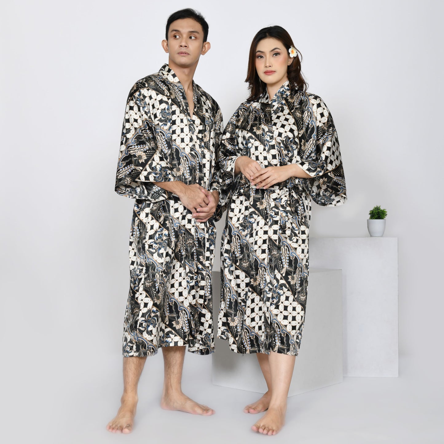 Unisex  Silk  Robe Kimono, Bali Silk Blend couple  Kimono Robe, Kimono dressing gown