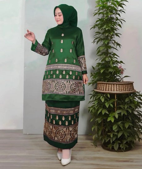 Baju Kurung embroidered in Satin, Luxury Tunic Baju Raya Various Color and Size, style Indo