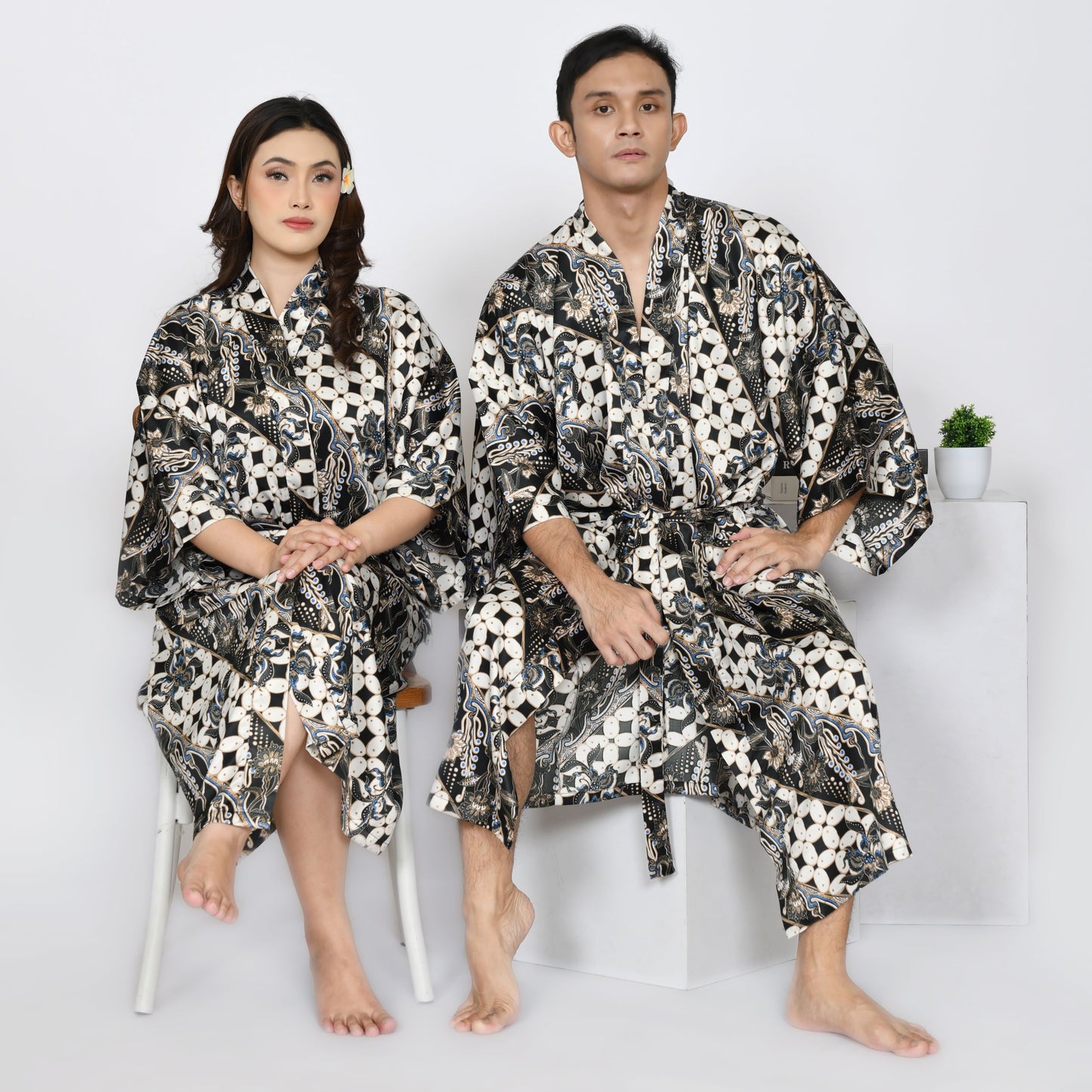 Unisex  Silk  Robe Kimono, Bali Silk Blend couple  Kimono Robe, Kimono dressing gown